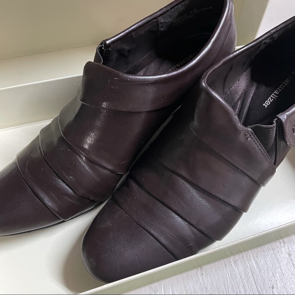 Naturalizer Carly Brown Ankle Booties Size 8 - Picture 6 of 9
